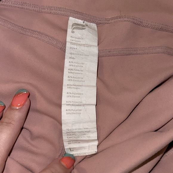 Lg Fabletics Leggings in Ballerina Pink Soft Stretchy Fabric - Picture 4 of 5